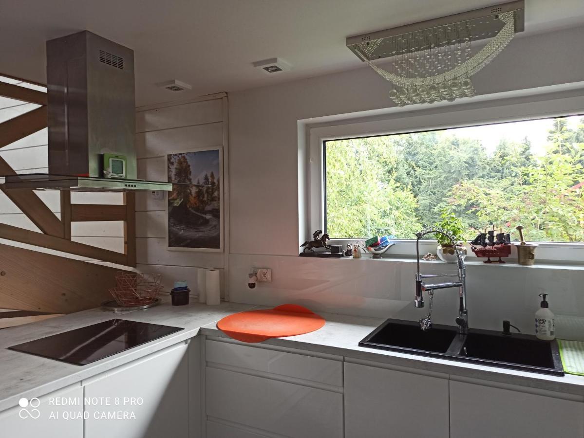 Vila Dom Z Ogrodem Laka  Exteriér fotografie
